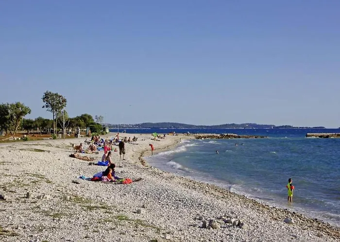 Apartment, 100m From The Appartement Peroj