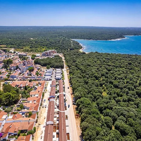 Apartment, 100m From The Apartamento *