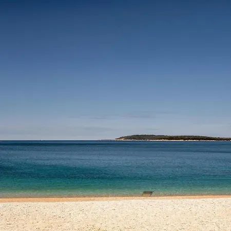 Apartment, 100m From The Apartamento Peroj