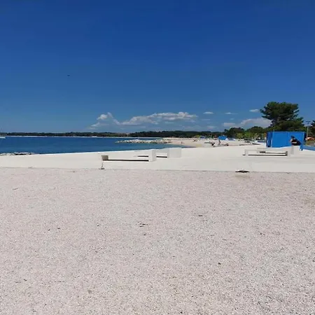 Apartamento Apartment, 100m From The